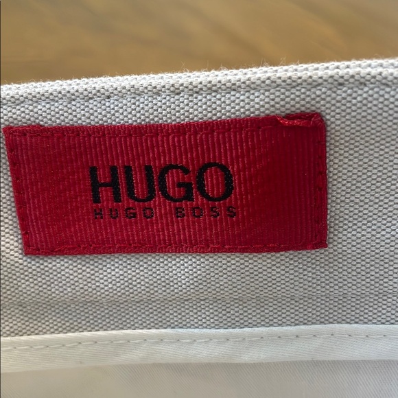 Hugo Boss Cream Chinos Classic Style - Picture 3 of 6